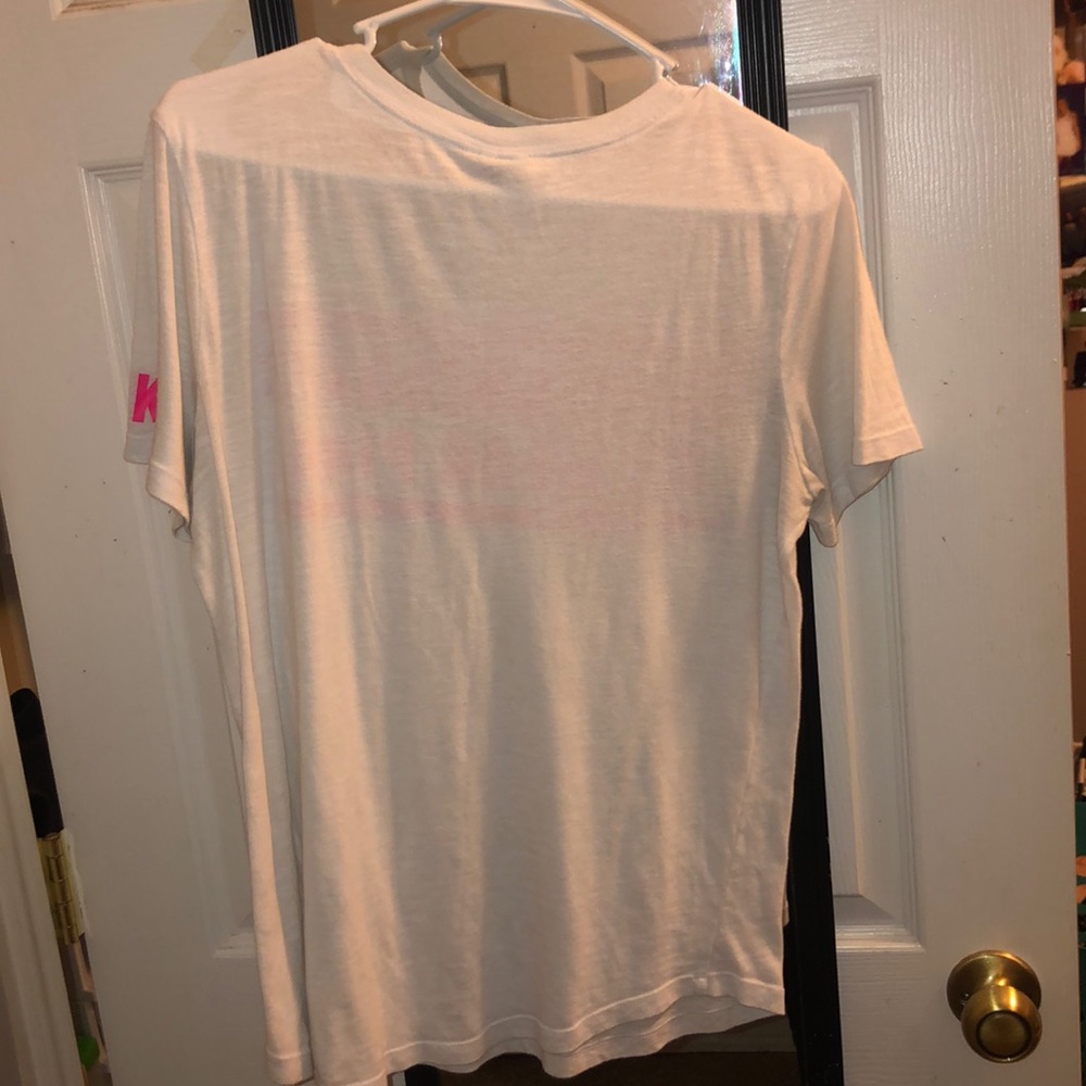 Pink tee - Picture 3 of 3